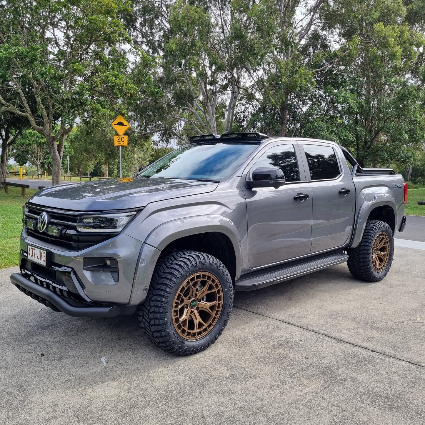 VW Amarok 2023 - EGR Flares Dark Grey