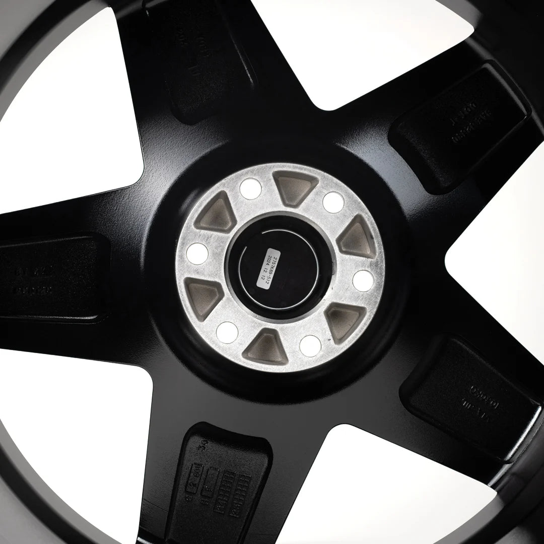 LV-T4 Gloss Black