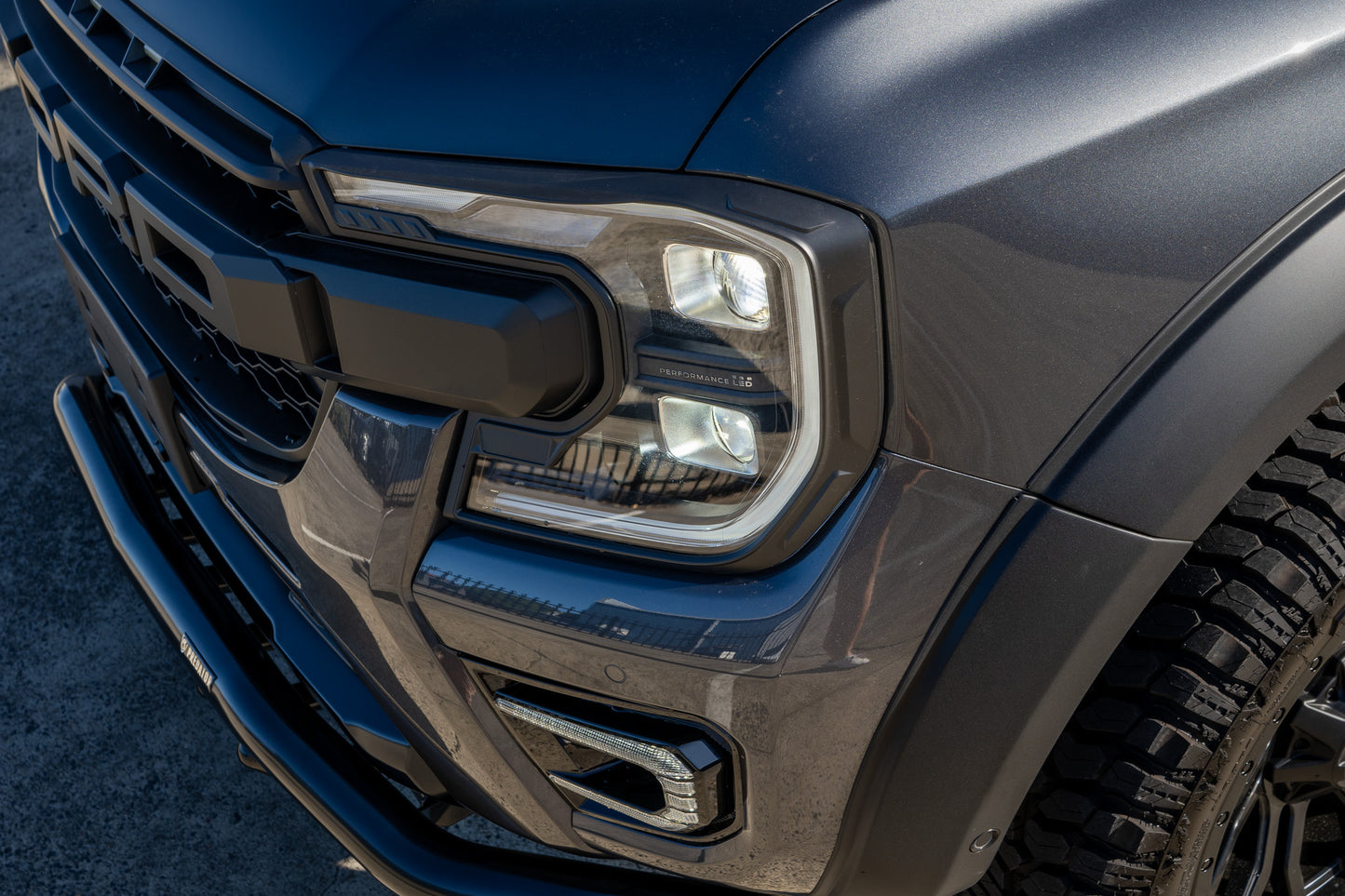 Raptor Grille Wildtrak and XLT 2022+ 3 Lights