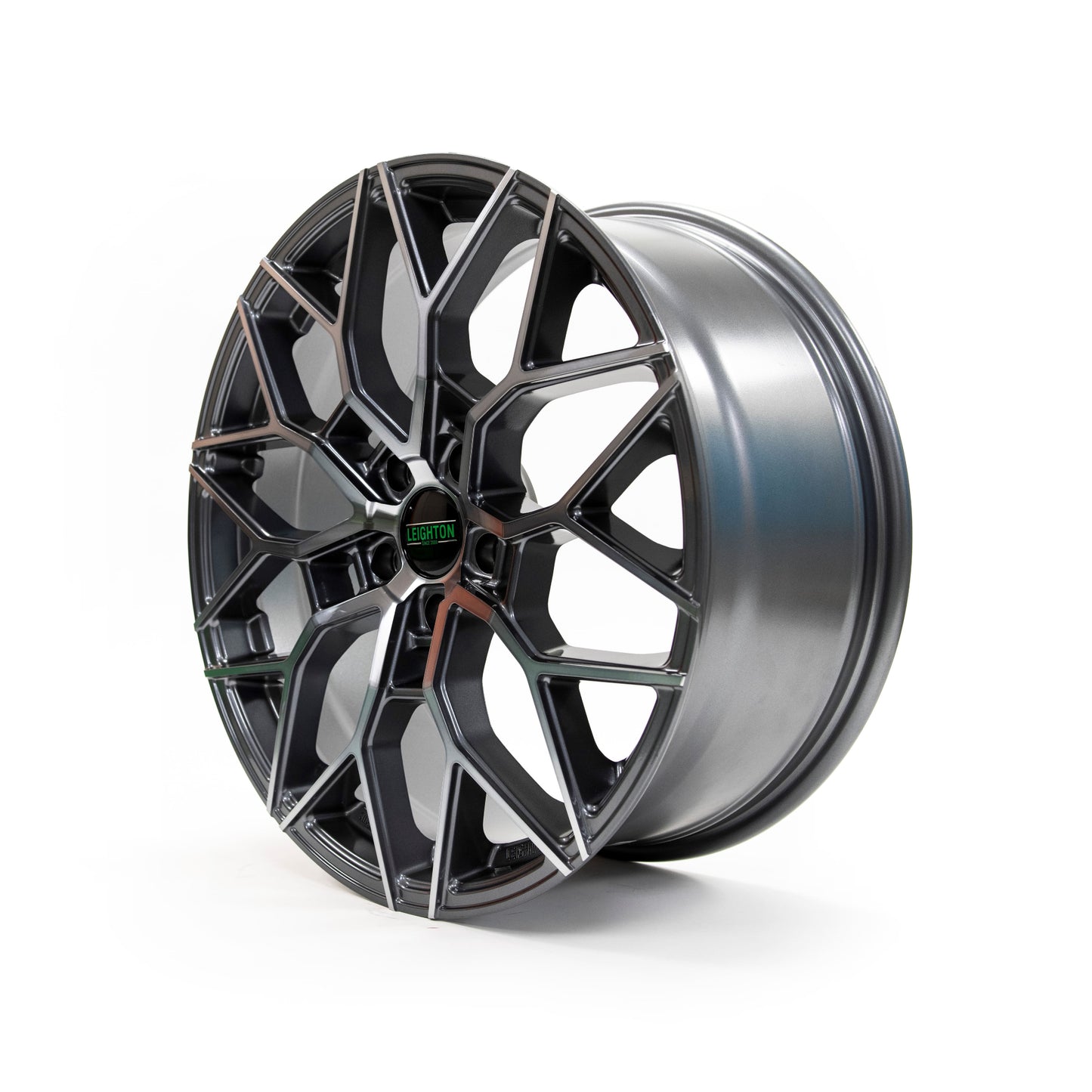 LV-2 Gunmetal & Polished Face Alloy Wheels 8.5"