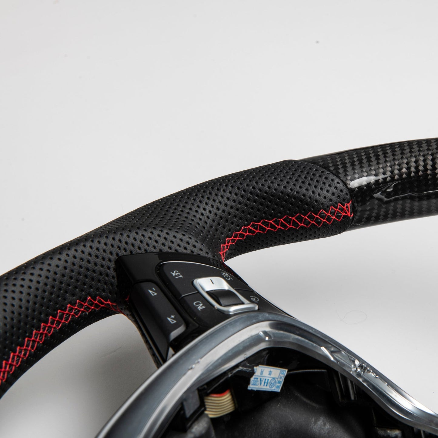 Carbon Flat Bottom T6.1 Wheel - Red