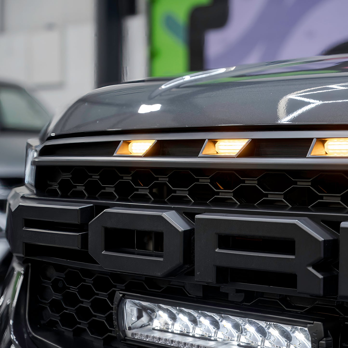 Raptor Grille Wildtrak and XLT 2022+ 3 Lights