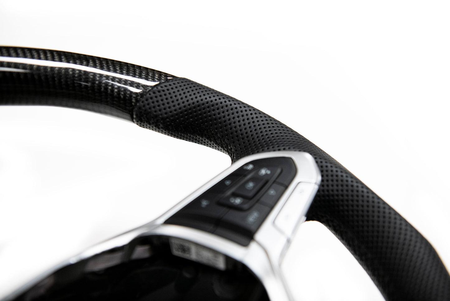 Carbon Flat Bottom T6.1 Wheel - Black