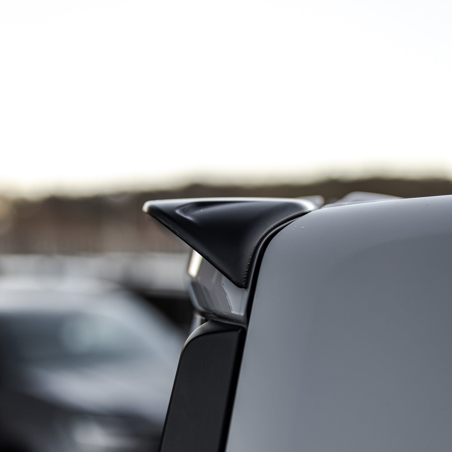 LV-RF Spoiler Tailgate